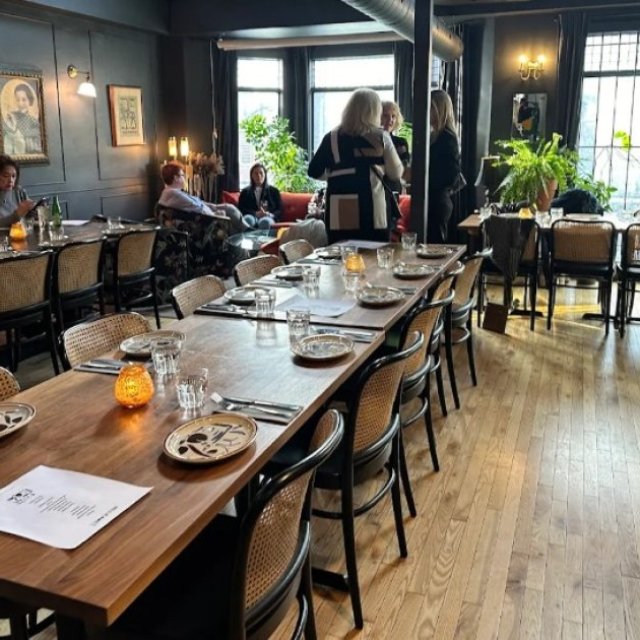 Arlo Wine & Restaurant Ottawa at Support Canadian