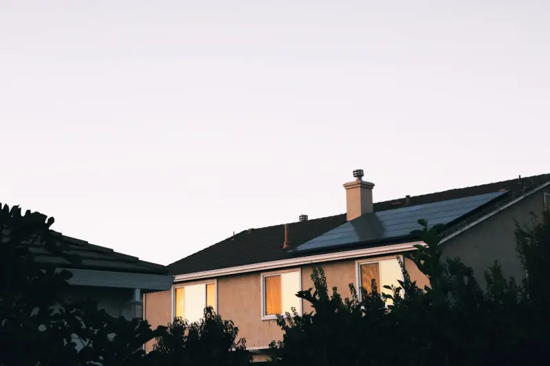 Powering Canadian Homes: How Renewable Tech is Redefining Everyday Life
