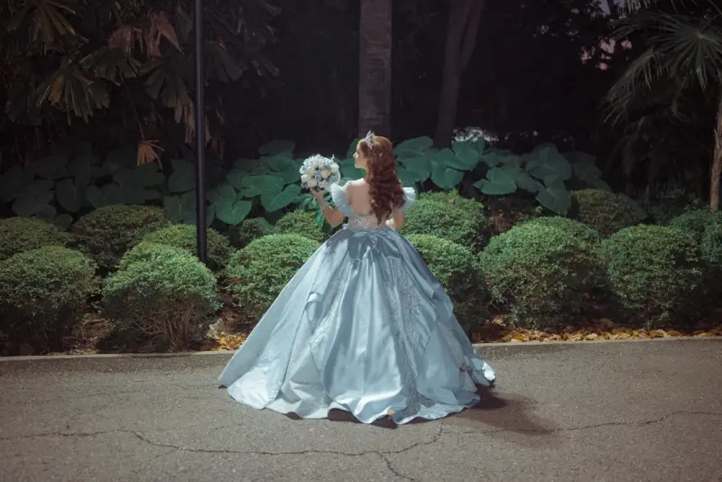 AI‑Driven Outfit Curation: Redefining Prom and Graduation Style