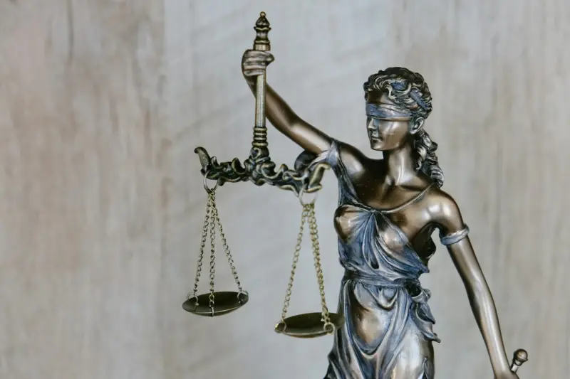 When AI Becomes Your Legal Partner: The New Frontier of Contract Drafting
