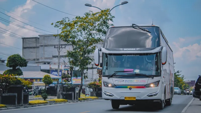 Rediscovering the Joy of Slow Travel: How Bus Tours Can Transform Your Family Vacation Rediscovering the Joy of Slow Travel: How Bus Tours Can Transform Your Family Vacation