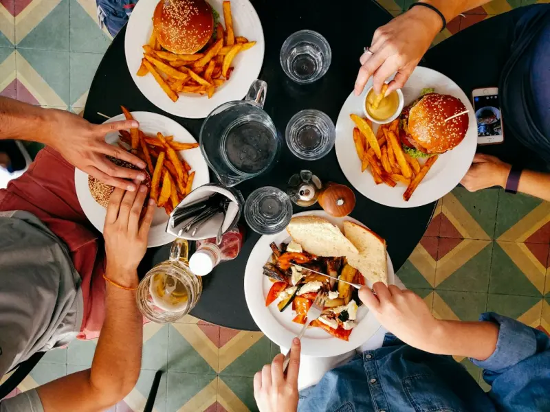 The Ghost Kitchen Revolution: AI, Sustainability, and the New Front‑of‑House - Support Canadian