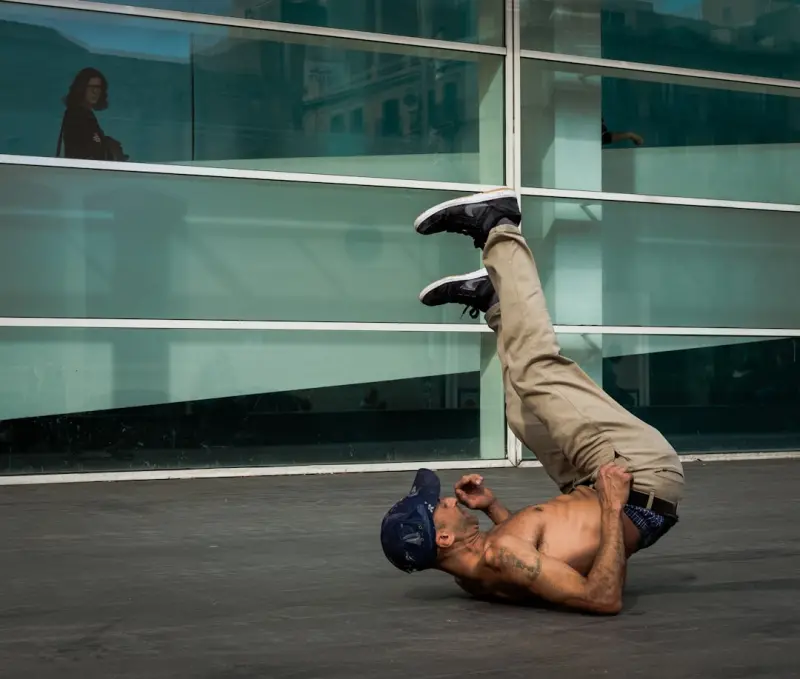 Tiny Moves, Big Gains: How Micro‑Movements Transform Everyday Health Tiny Moves, Big Gains: How Micro‑Movements Transform Everyday Health