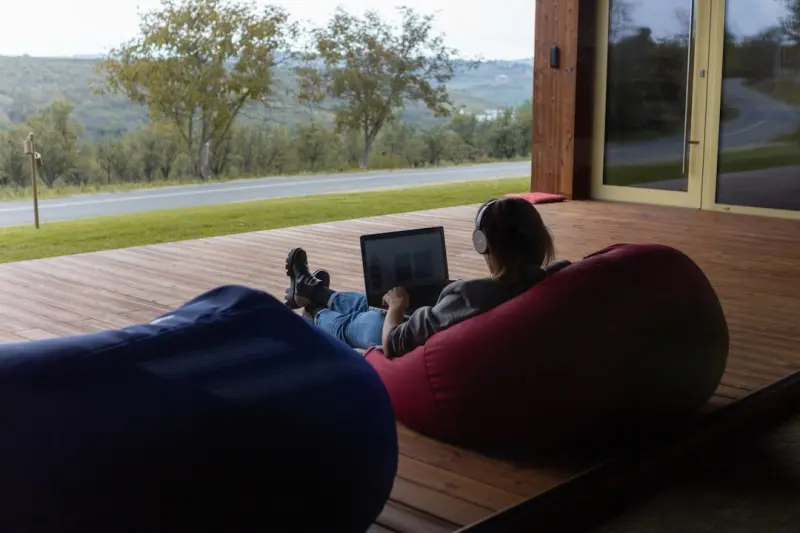 Cottage Comeback: Remote Work Revives Canadian Seasonal Living Cottage Comeback: Remote Work Revives Canadian Seasonal Living