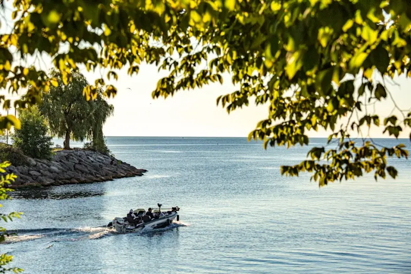 Tech‑Savvy Angling: How Ontario Fishermen Are Riding the Digital Wave