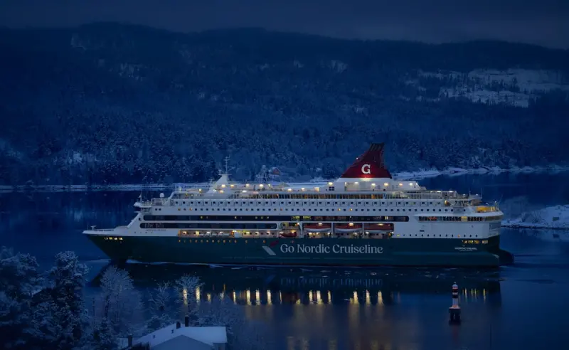 Wellness on the Move: Curating Calm in Cruises & Bus Tours