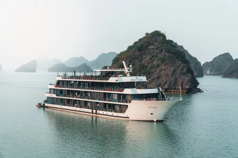 Sailing the Land: Crafting Unforgettable Cruise‑Bus Hybrid Journeys