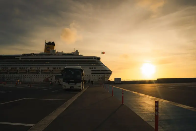 AI‑Powered Personalization Is Changing Cruise & Bus Tours AI‑Powered Personalization Is Changing Cruise & Bus Tours