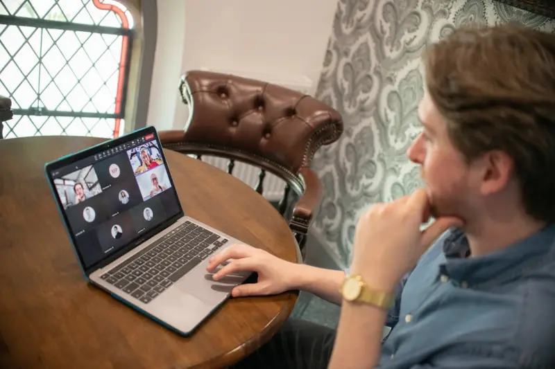 Cooking Up Collaboration: How Remote Teams Turn Kitchens Into Innovation Labs