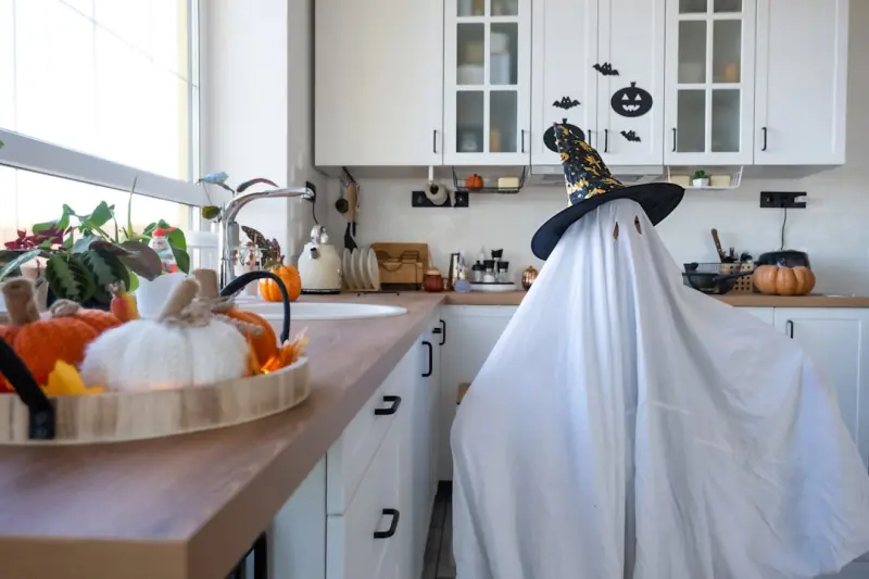 Ghost Kitchens & Data‑Driven Menus: The Hidden Battle Winning the Modern Plate