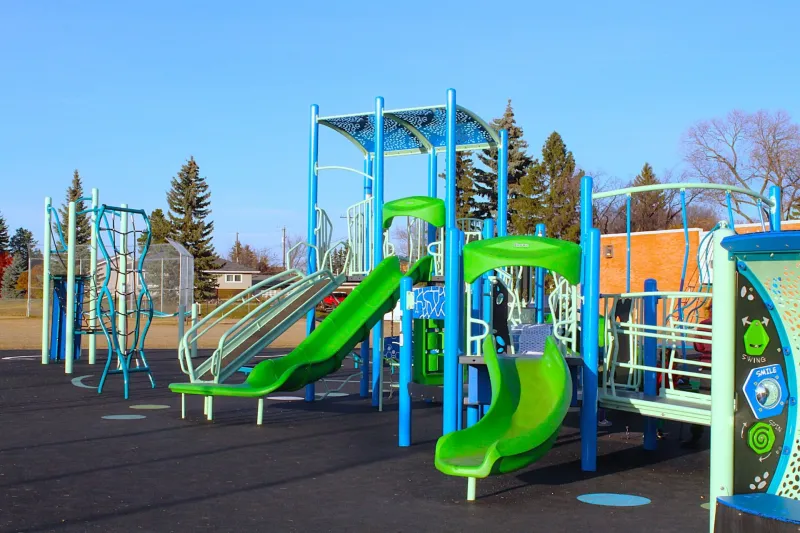 Kingston, Ontario: Your Ultimate Summer Playground - Discover the Limestone City! Kingston, Ontario: Your Ultimate Summer Playground - Discover the Limestone City!