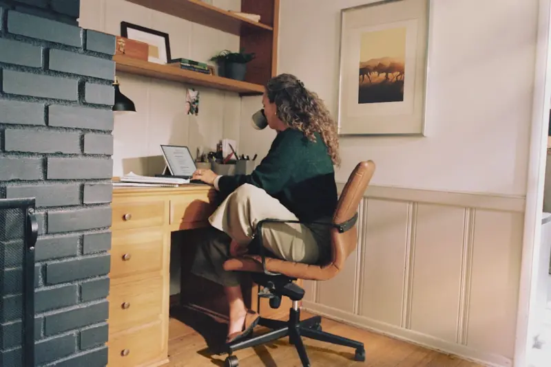 From Cubicles to Cabins: How Remote Work is Redefining Travel