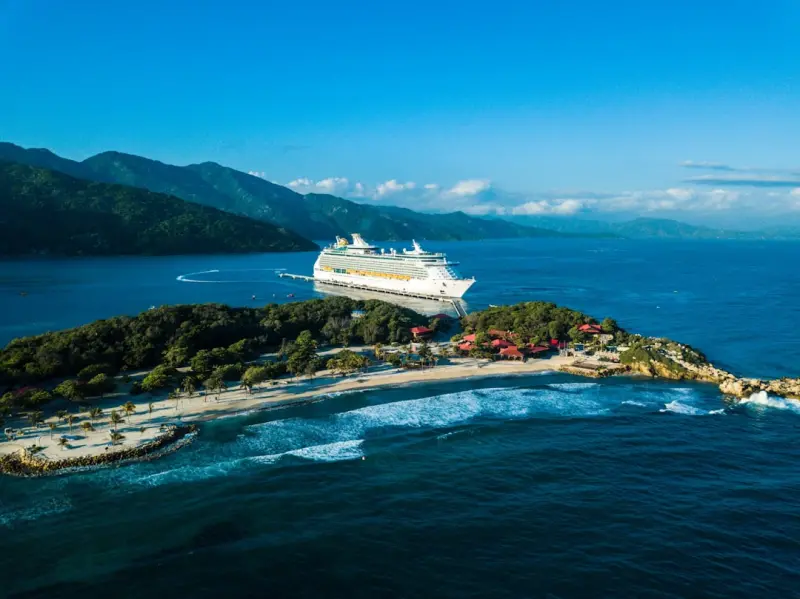 Hybrid Sea‑Land Adventures: Rethinking Cruises & Bus Tours