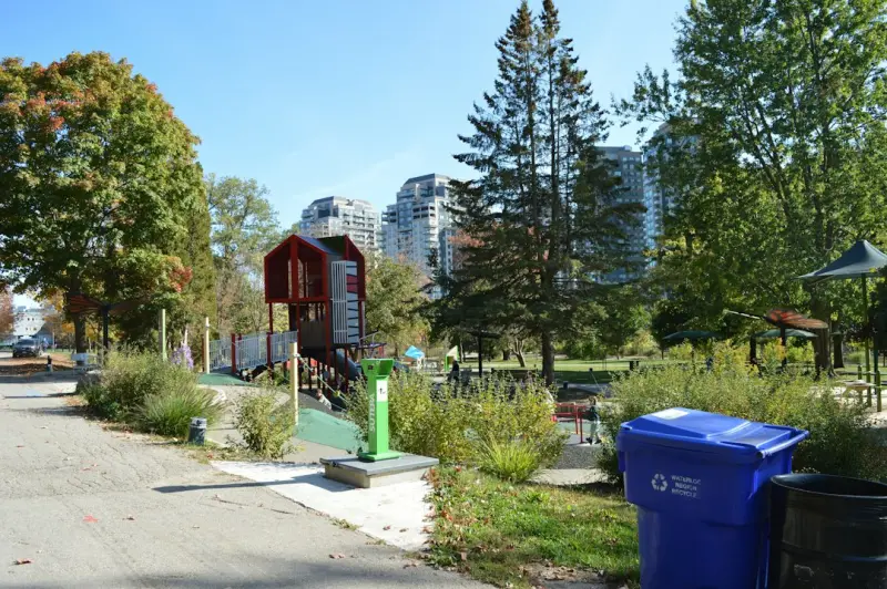 Cozy in the Cold: How Canadian Neighborhoods Are Turning Winter Into a Social Asset Cozy in the Cold: How Canadian Neighborhoods Are Turning Winter Into a Social Asset