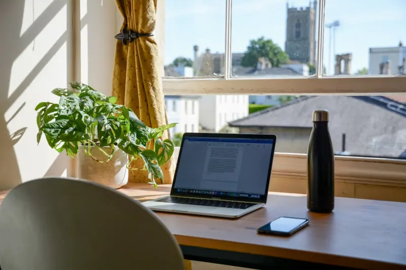 Cottage Revival: Remote Work Meets Lakefront Living Cottage Revival: Remote Work Meets Lakefront Living