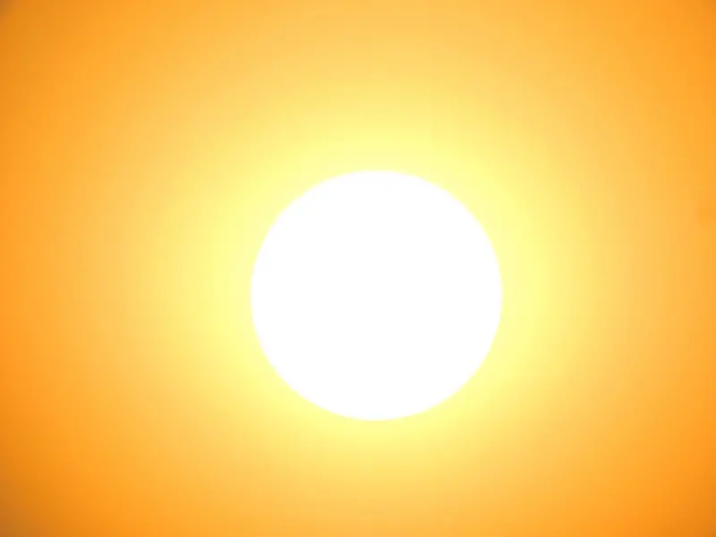 Chasing Daylight: How Seasonal Sunlight Can Reset Your Body Clock Chasing Daylight: How Seasonal Sunlight Can Reset Your Body Clock