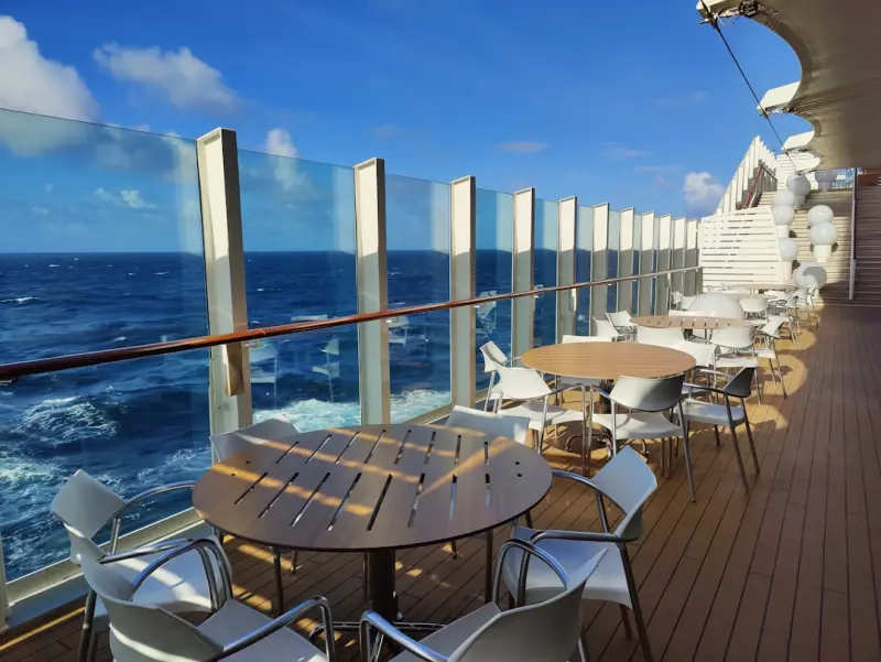 From Deckchairs to Desks: Mobile Co‑Working on Cruises and Bus Tours From Deckchairs to Desks: Mobile Co‑Working on Cruises and Bus Tours