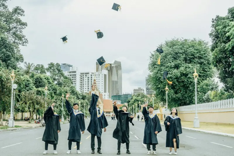 Crafting a Memorable Prom & Graduation Journey That Sticks With You - Support Canadian