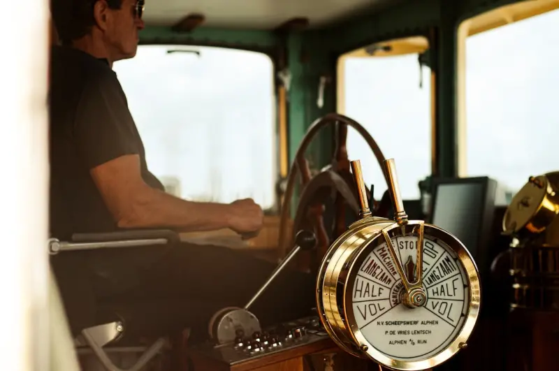 Why Revenue Operations Is the Quiet Engine Driving Modern B2B Growth Why Revenue Operations Is the Quiet Engine Driving Modern B2B Growth