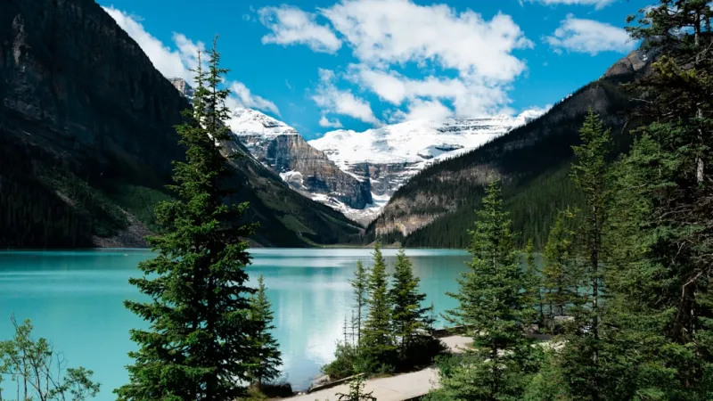 Exploring the Great Outdoors: A Guide to Canadian Summer Adventures Exploring the Great Outdoors: A Guide to Canadian Summer Adventures
