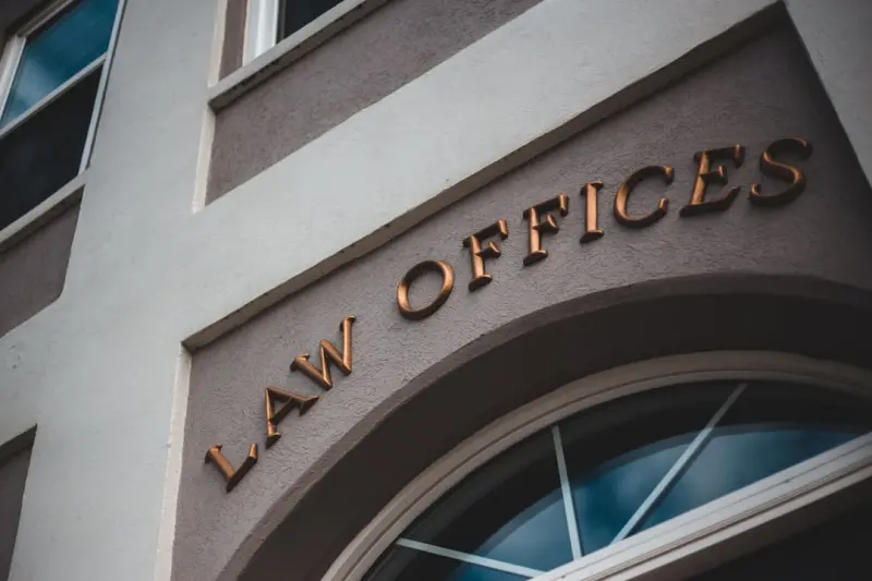 AI‑Drafted Contracts: Legal Pitfalls and the Path Forward