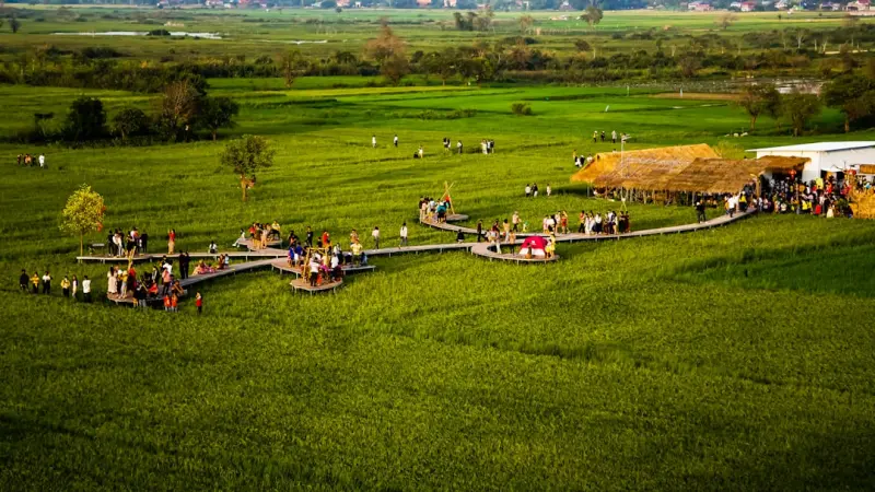 From Field to Guest: The Agri‑Tourism Boom Transforming Canadian Farms
