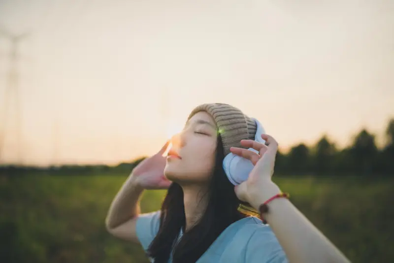 Travel by Senses: Listening and Smelling Your Way Through Hidden Destinations Travel by Senses: Listening and Smelling Your Way Through Hidden Destinations